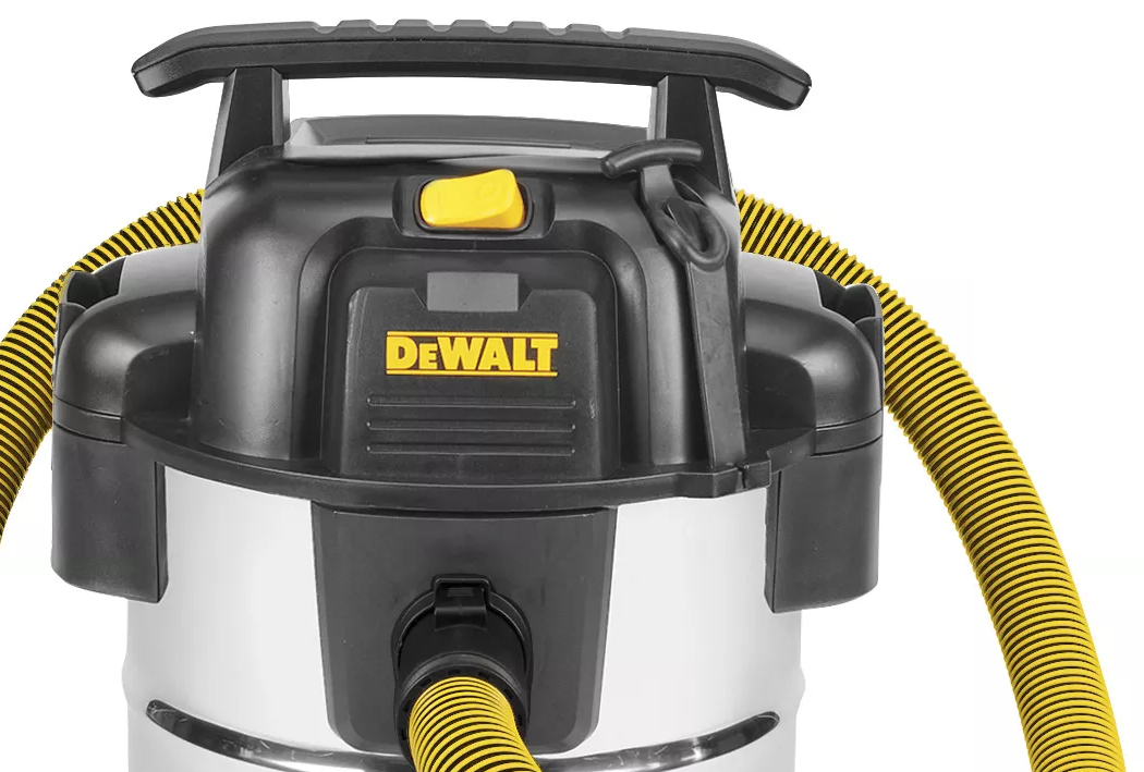 4 - DeWalt Aspiradora Sólidos/Líquidos - $600 x 3 dias - $300 x 1 dia